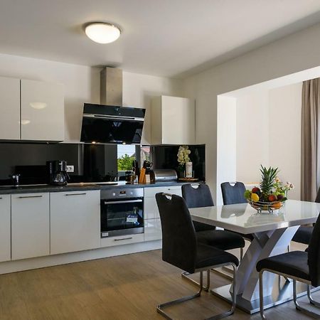 Apartments Apollo 特罗吉尔 外观 照片